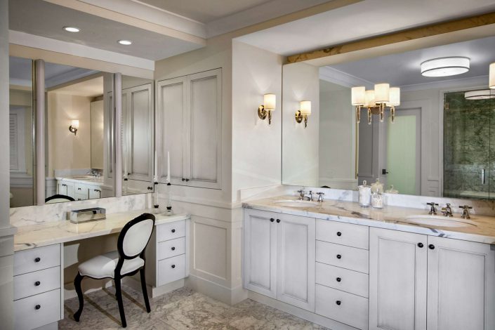 A photo showing ensuite bathroom of the country classic home built by surfside construction inc.